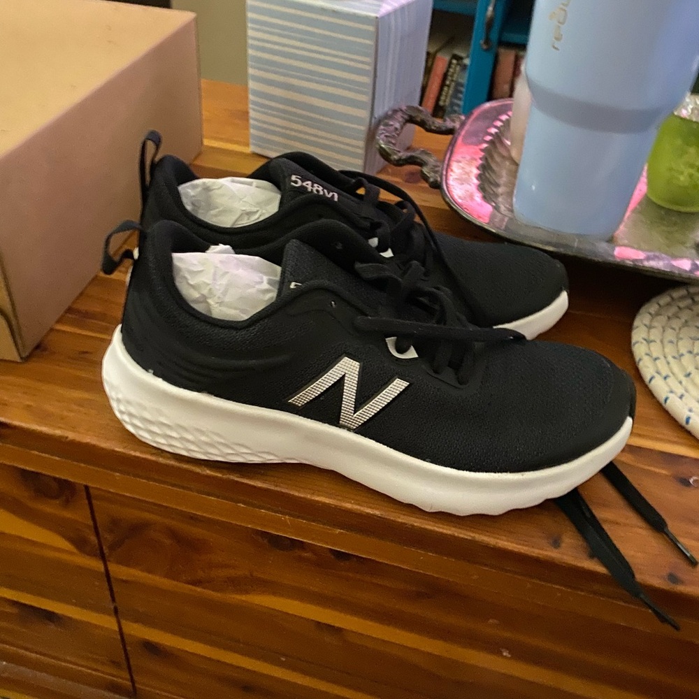 New balance shoes